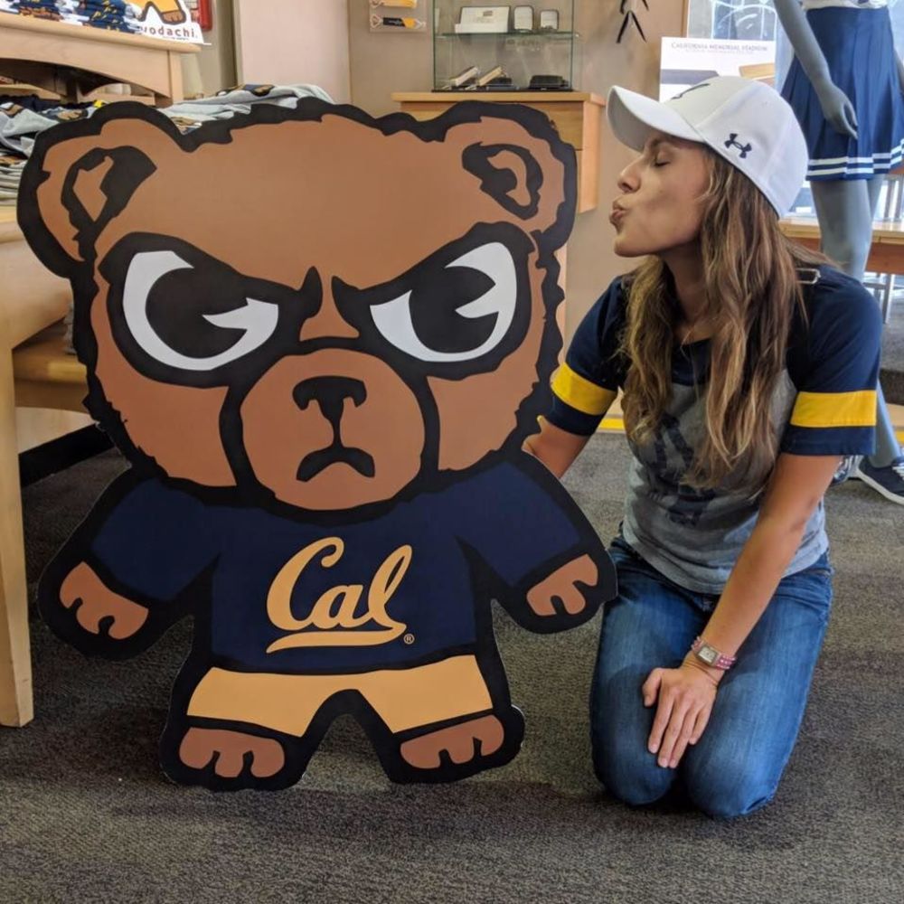 Meet your Posher, Hillary